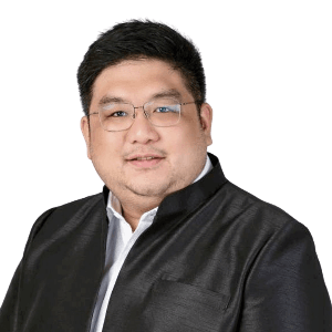 คุณธนพัต ทีฆธนานนท์